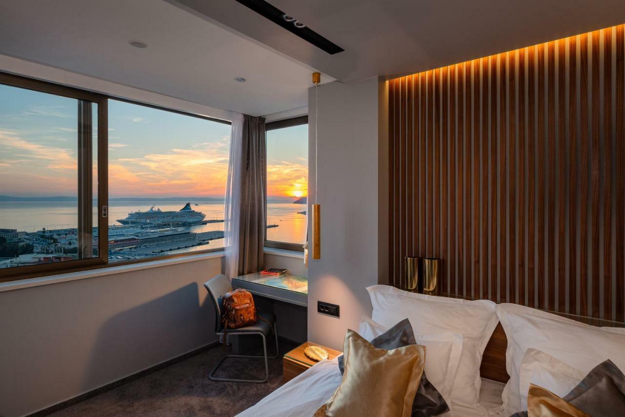 Royal Suites-Sky Split Exterior photo